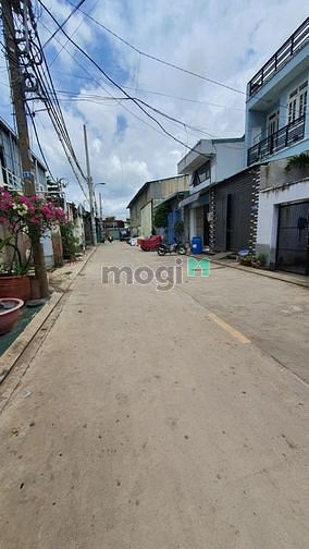 Hình ảnh Bán Đất Đường 8m Nguyễn Văn Quá, Sát Đường Kênh Tham Lương Đang Làm