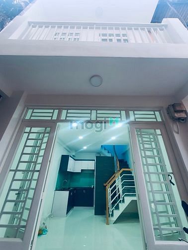Hình ảnh Gấp Bán Sát Giá Nhà Quận 3 2 Tầng DTSD 34M2 Chỉ 2 Tỷ 99