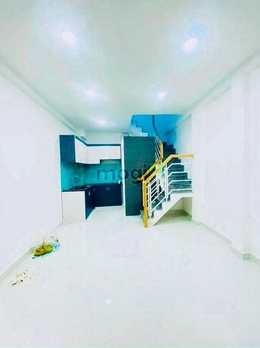Hình ảnh Gấp Bán Sát Giá Nhà Quận 3 2 Tầng DTSD 34M2 Chỉ 2 Tỷ 99