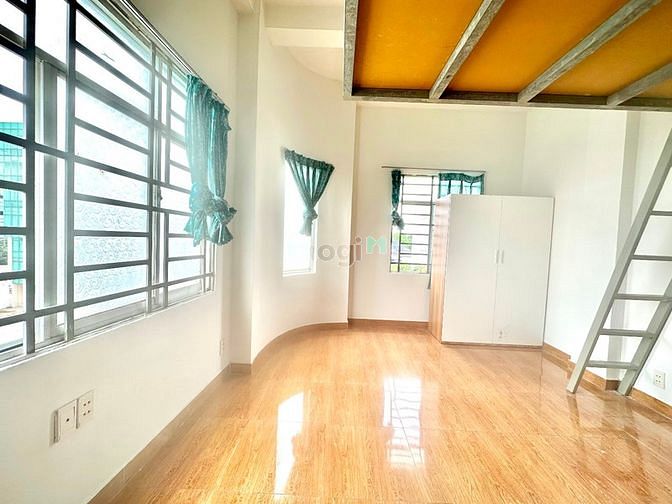 Hình ảnh Phòng VIEW cửa sổ lớn ngay mặt tiền Tây Thạnh