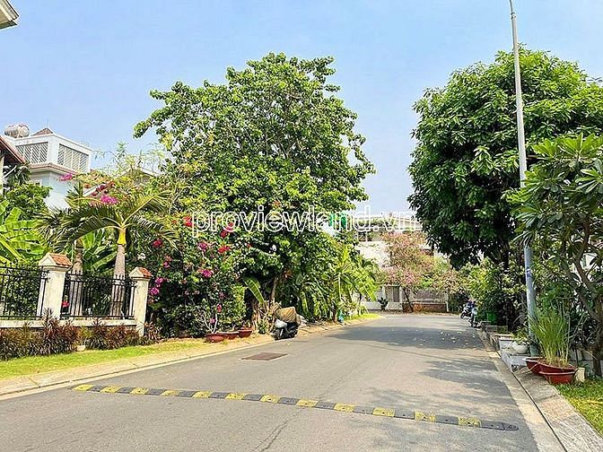 Hình ảnh Bán lô đất khu compound Thảo Điền, cách sông SG 70m, 330m2, ngang 15m