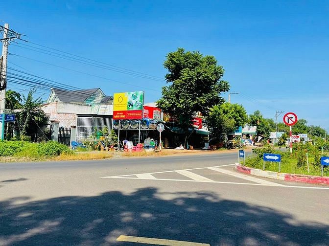 Hình ảnh Bán lô đất 314m2 sẵn thổ cư 450tr cạnh KCN Việt Kiều Bình Phước