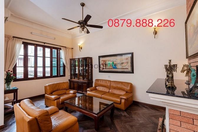 Hình ảnh Biệt thự Bồ Đề cho thuê thiết kế kiểu Pháp cổ 220m2 full nội thất gara