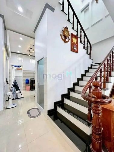 Hình ảnh Bán nhà hẻm 10m, 3pn ở Hoàng Văn Thụ, Tân Bình