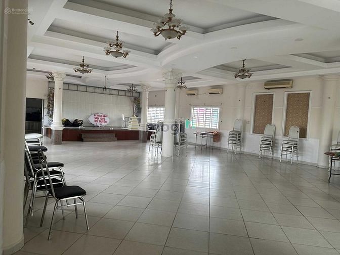 Hình ảnh Cho thuê nhà mặt phố quận 12 gấp