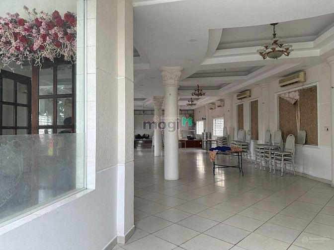 Hình ảnh Cho thuê nhà mặt phố quận 12 gấp