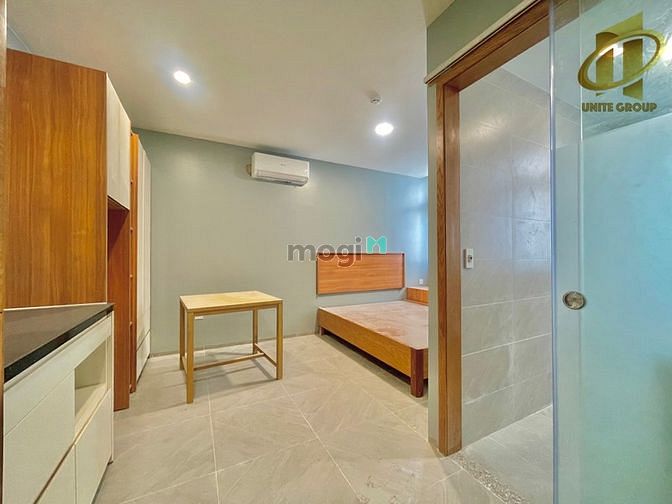 Hình ảnh CHDV STUDIO-1PN mới Nội Thất cơ bản - Cửa Sổ Lớn Ban Công ngay Q7