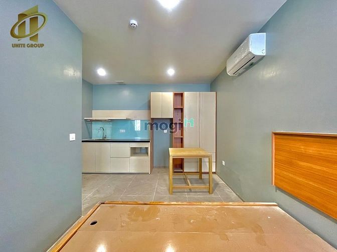 Hình ảnh CHDV STUDIO-1PN mới Nội Thất cơ bản - Cửa Sổ Lớn Ban Công ngay Q7