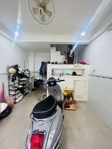 Hình ảnh Bán gấp nhà Hồ Thị Kỷ. quận 10.HXH