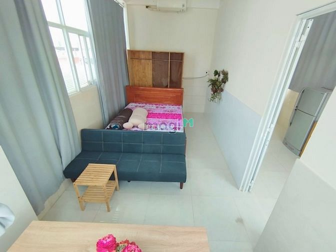 Hình ảnh CHDV full nội thất, tách bếp, bancon rộng, gần ĐH TDT, NTT, RMIT