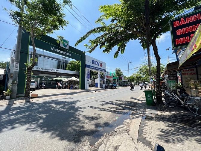 Hình ảnh Bán đất nền dự án khu vực Vườn Lài,Phú Thọ Hoà,Tân Phú,80m2,giá 2tỷ8.