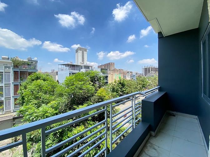 Hình ảnh Studio ban công, cửa sổ lớn, full nt