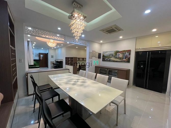 Hình ảnh Cho thuê Penthouse Star Hill - Phú Mỹ Hưng, 306 m2, 4PN, full nội thất
