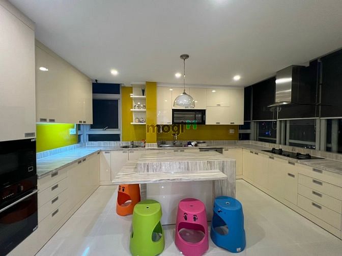 Hình ảnh Cho thuê Penthouse Star Hill - Phú Mỹ Hưng, 306 m2, 4PN, full nội thất