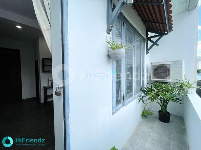 Hình ảnh Phòng bancol rộng, thoáng, view bờ kè (giáp quận 1, 3)