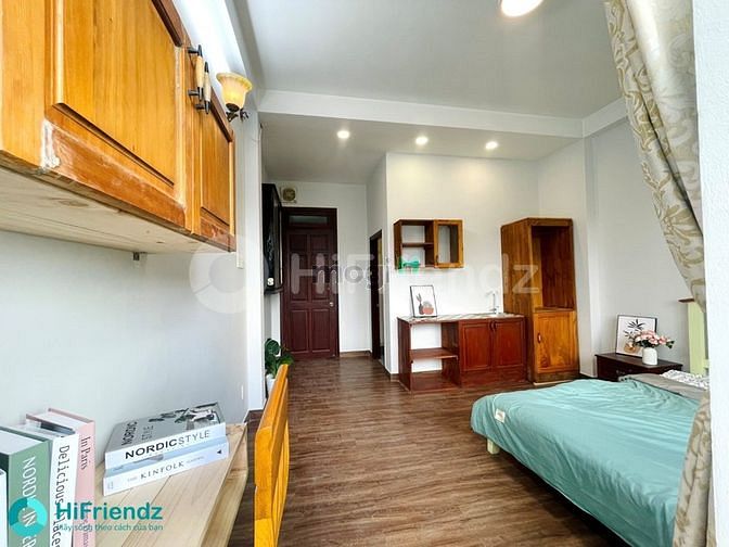 Hình ảnh Phòng bancol rộng, thoáng, view bờ kè (giáp quận 1, 3)