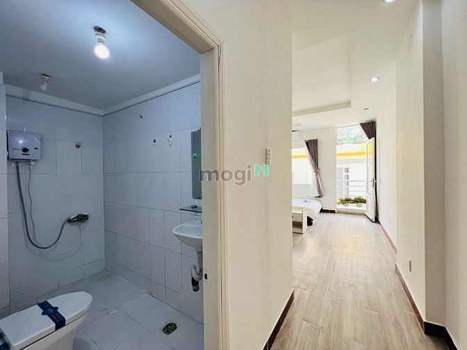 Hình ảnh CHDV BanCol, cửa sổ lớn thoàng, gần đh Sài Gòn, đh Sư Phạm