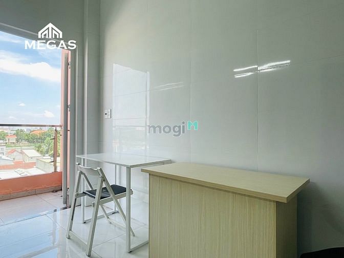 Hình ảnh Studio ban công sắp trống ngay gần cao đẳng công thương