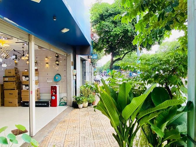 Hình ảnh Cho thuê căn góc 2MT gần chợ Tân Hương