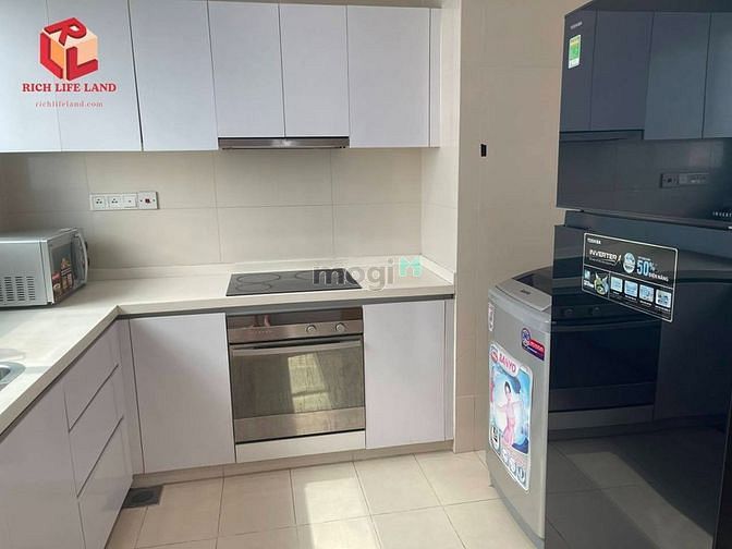 Hình ảnh Nhà 2PN full nội thất, view thoáng mát của cô chủ thân thiện!