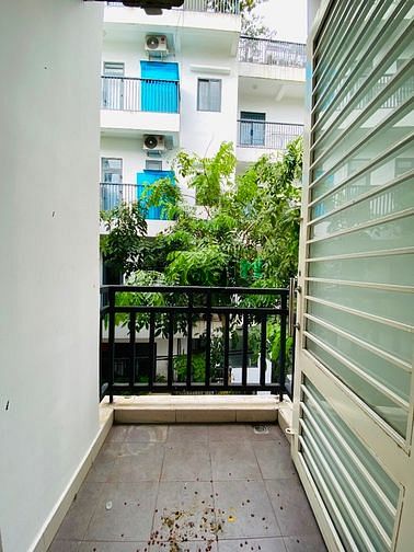 Hình ảnh Mb6623 nạp rút nhanh chóng dịch vụ dạng studio ban công cửa sổ gần sân bay tân sơn nhất