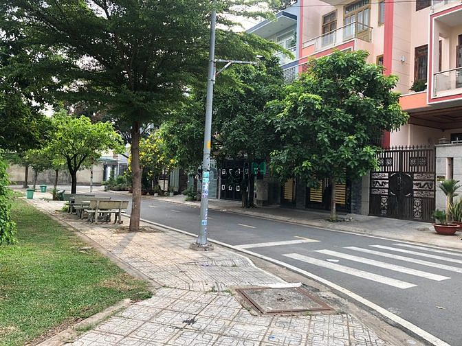 Hình ảnh Cần bán miếng đất 210m2, ngay trung tâm hành chính Bình Dương, SHR
