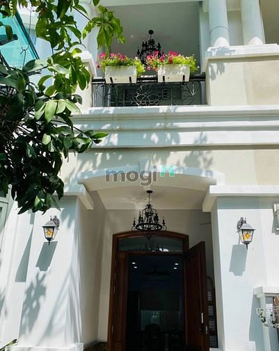 Hình ảnh Cho thuê gấp biệt thự Nam Viên, phú mỹ hưng, quận 7