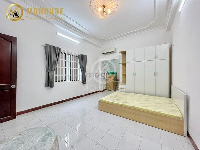 Hình ảnh Studio cửa sổ lớn gần sân bay, Đại học Huflit