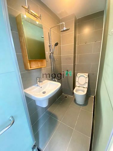 Hình ảnh Cho thuê phòng có ban công full nội thất quận 1