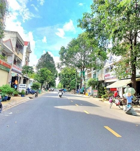 Hình ảnh Bán Lô Đất 120m2 Mặt Tiền Đường D2 Man Thiện, Phường Tăng Nhơn Phú A