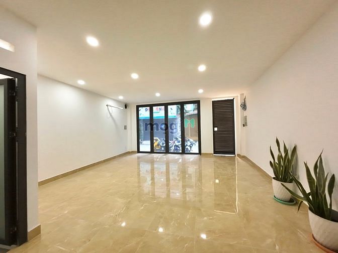 Hình ảnh Cho thuê mbkd hẻm xe oto Bình Thạnh mới 100%