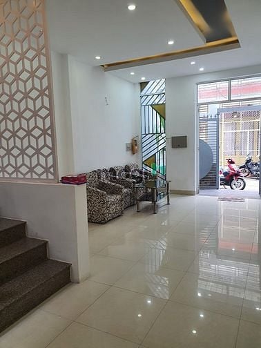 Hình ảnh Nhà Tân Phú, HXH, diện tích lớn, giá chỉ 5 tỷ