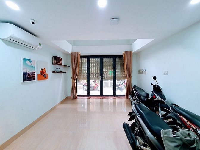 Hình ảnh Studio cửa sổ lớn Nguyễn Trãi Q1 gần sát bên ĐH Hoa Sen, CV 23/9