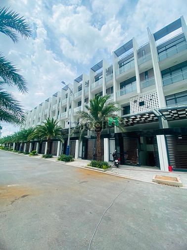 Hình ảnh Alo em Nhi Trang MB66.COM Chính Thức - MB 66 Uy Tín phố compound Precia 21 Nguyễn Thị Định, giá 25 tỷ