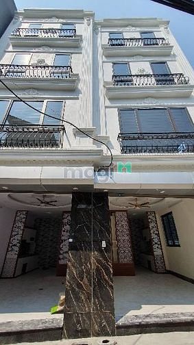 Hình ảnh Ô tô đỗ trước nhà , mặt tiền rộng , ngõ thông