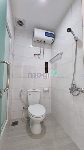 Hình ảnh Studio Cửa Sổ Ngay Etown, Chợ Hoàng Hoa Thám - Tân Bình