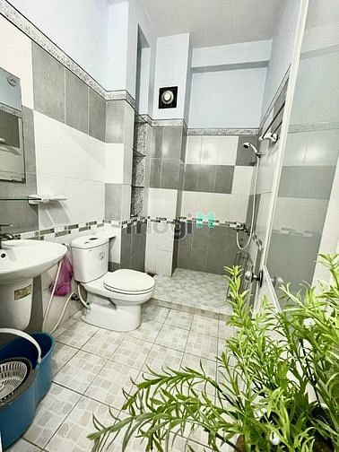 Hình ảnh Mb6623 nạp rút nhanh chóng 2PN siêu thoáng nội thất đầy đủ có bancol ngay Sân Bay