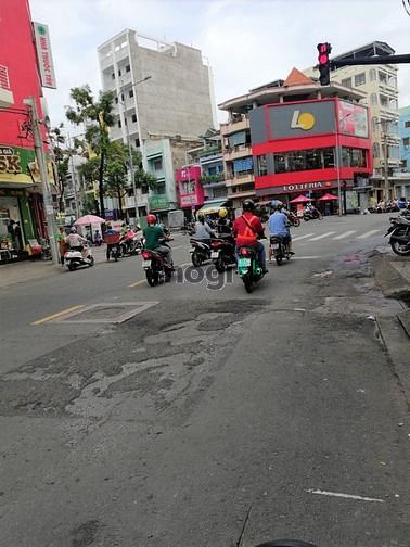 Hình ảnh Cho thuê nhà MT ngay ngã tư lớn Hậu Giang