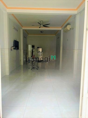 Hình ảnh Cho thuê nhà MT ngay ngã tư lớn Hậu Giang