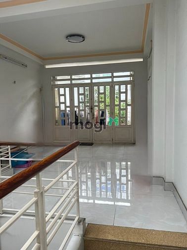 Hình ảnh Cho thuê nhà MT ngay ngã tư lớn Hậu Giang