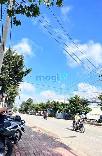 Hình ảnh Bán Lô Đất Mặt Tiền Đường Bùi Thị Xuân- Gần chợ Tân Bình, Dĩ An
