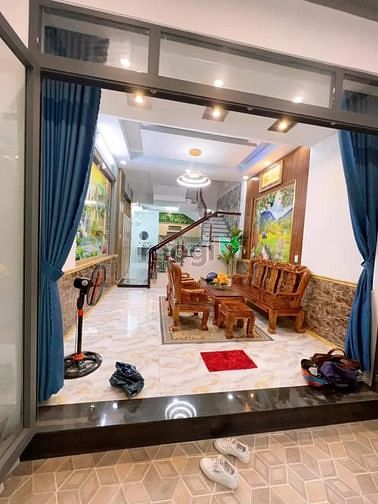 Hình ảnh Bán nhà 4PN, 4 WC, Lê Văn Sỹ, Tân Bình