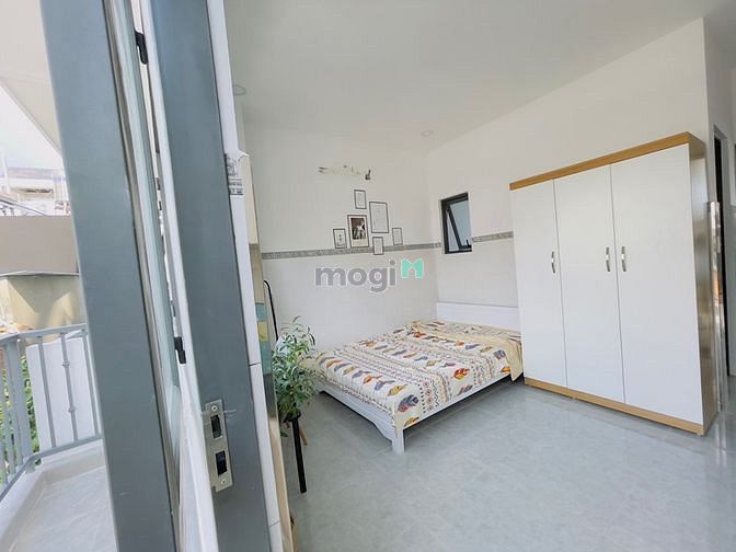 Hình ảnh Phòng bancol 30m2 full nội thất ngay Phan Huy Ích