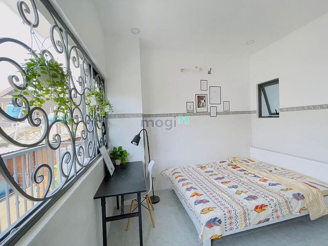 Hình ảnh Phòng bancol 30m2 full nội thất ngay Phan Huy Ích