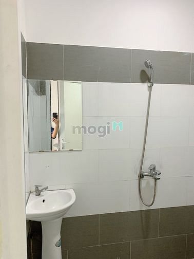 Hình ảnh Studio đúng đỉnh trên đường hồng hà