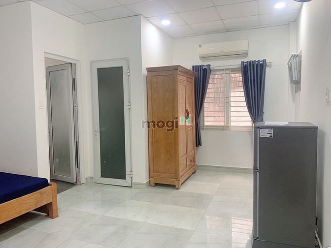 Hình ảnh Studio đúng đỉnh trên đường hồng hà