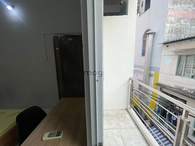 Hình ảnh Studio Có Ban Công Full Nội Thất Đối Diện Etown Cộng Hòa