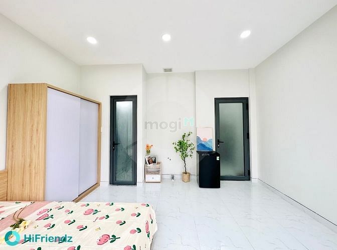 Hình ảnh Ban công full nội thất ngay kênh nước đen