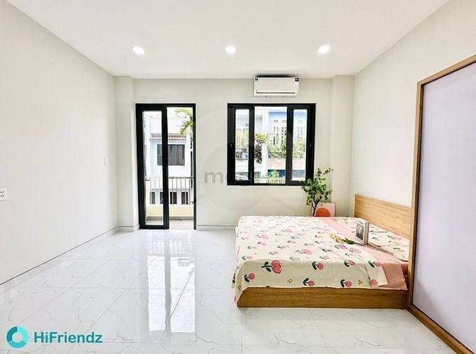 Hình ảnh Ban công full nội thất ngay kênh nước đen