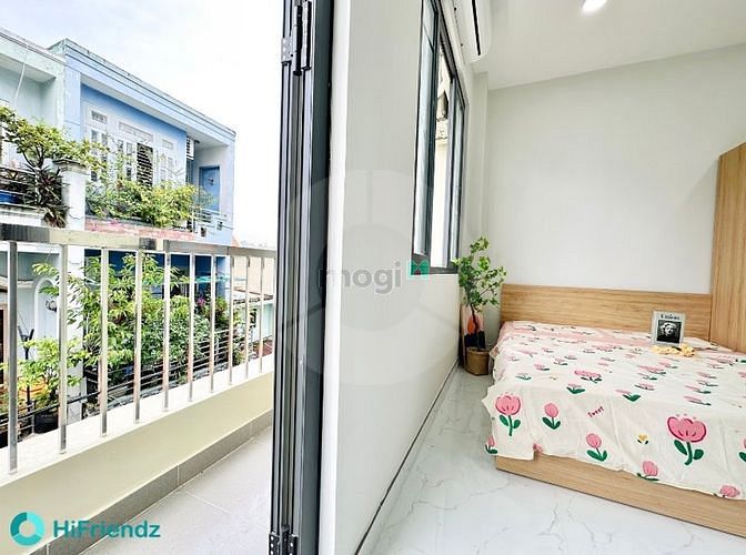 Hình ảnh Ban công full nội thất ngay kênh nước đen